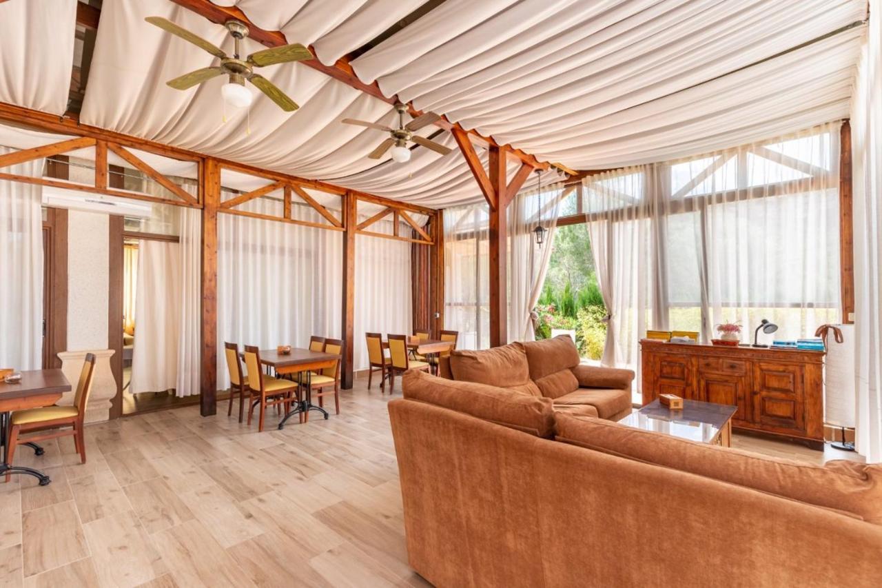 Hotel Finca Fabiola (Adults Only) 피네스트라트 외부 사진